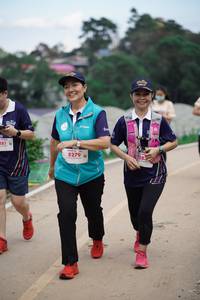 BIB: 281, 8279, 283
                            <button type="button" onclick="openModal(18895751)" class="btn btn-primary btn-sm float-right btn-popup" data-toggle="modal" data-target=".modal-high-quality">
                        <i class="fas fa-shopping-cart"></i> Add to Cart
                    </button>
                                            <button type="button" onclick="isThisMe(18895751, true)" class="btn btn-success btn-sm float-right btn-popup btn-isme hidden" data-toggle="tooltip" data-placement="bottom" title="นี่คือรูปของคุณใช่ไหม คลิกที่นี่เพื่อเอาเข้าอัลบั้ม">
                        <i class="fas fa-plus"></i> Add to album
                    </button>
                    <button type="button" onclick="isThisMe(18895751, false)" class="btn btn-warning btn-sm float-right btn-popup btn-isnotme hidden">
                        <i class="fas fa-ban"></i> Remove from album
                    </button>